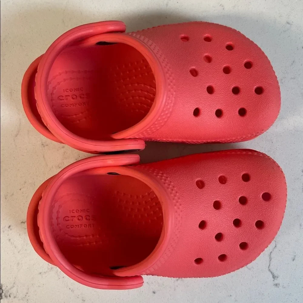 Crocs Toddler Classic Clog Size 5 Coral - Neon Watermelon? Style # 206990